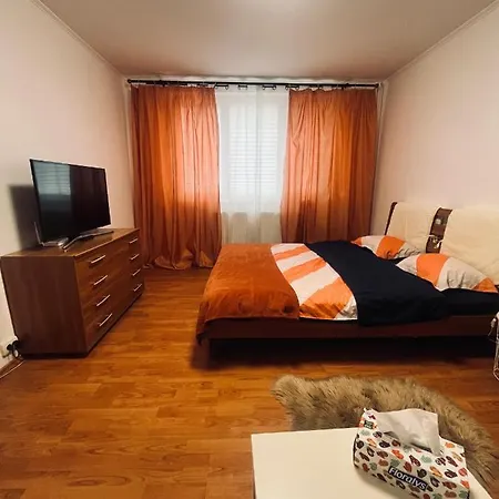 Orange Studio Апартаменти Бухарест